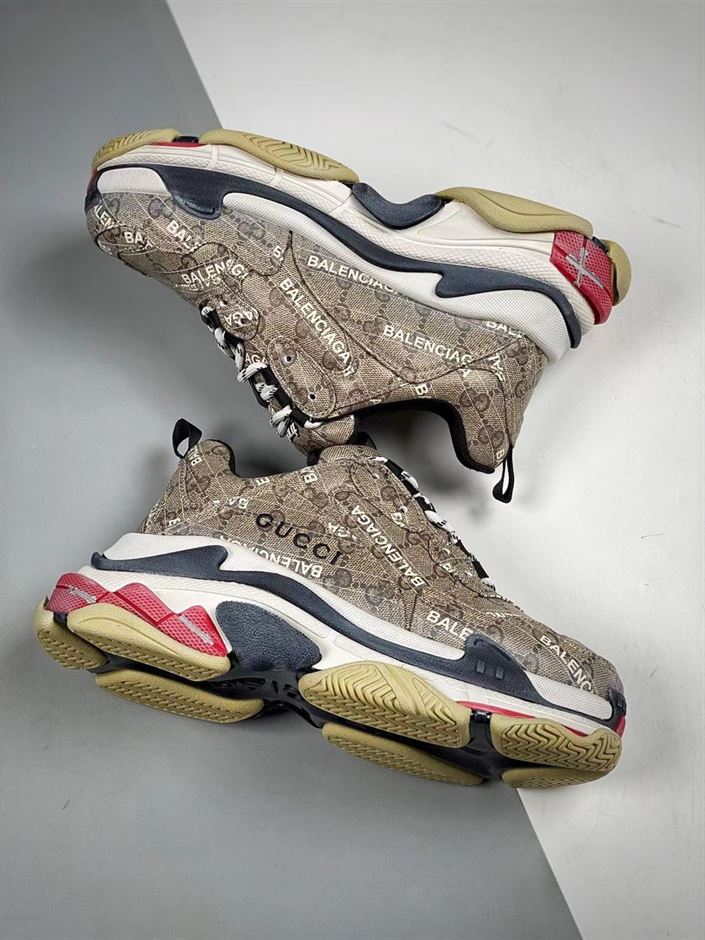 Gvc*1 X Ba1en*iaga TRIPLE S SNEAKER   BLA039