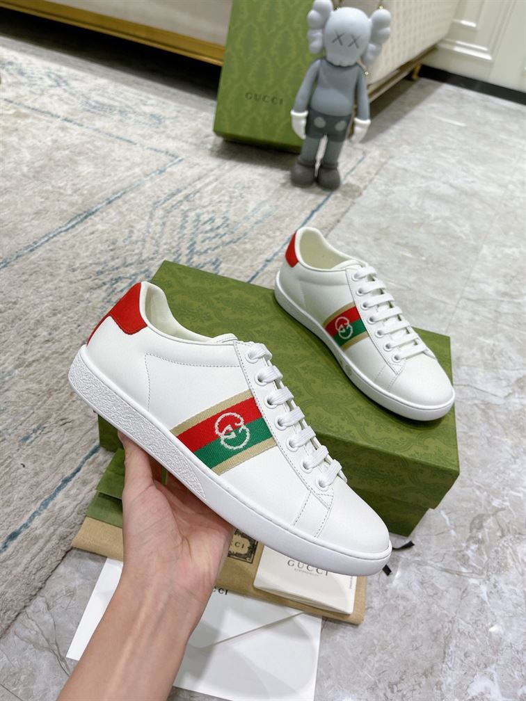 Gvc*1 Dupes Shoes INTERLOCKING G SNEAKERS   GCC092