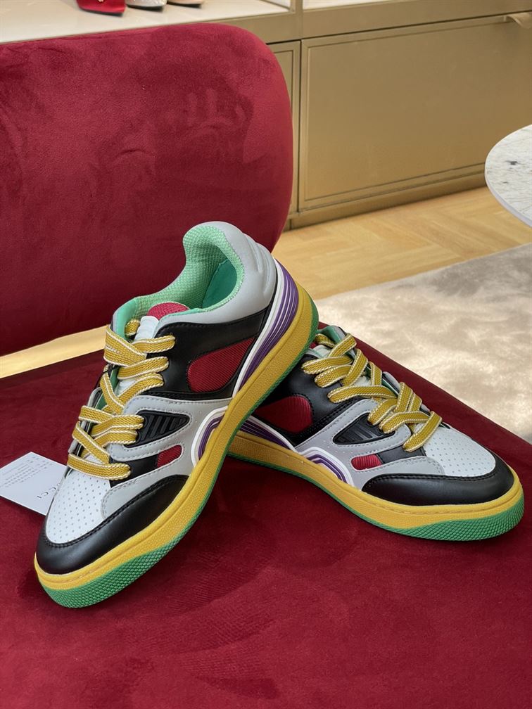 Gvc*1 BASKET SNEAKER IN BLACK DEMETRA   GCC111