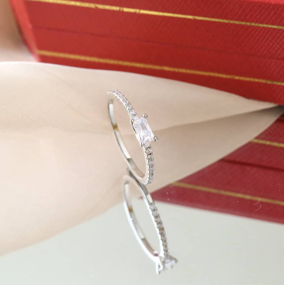 Ca*t1er Dupe Ring