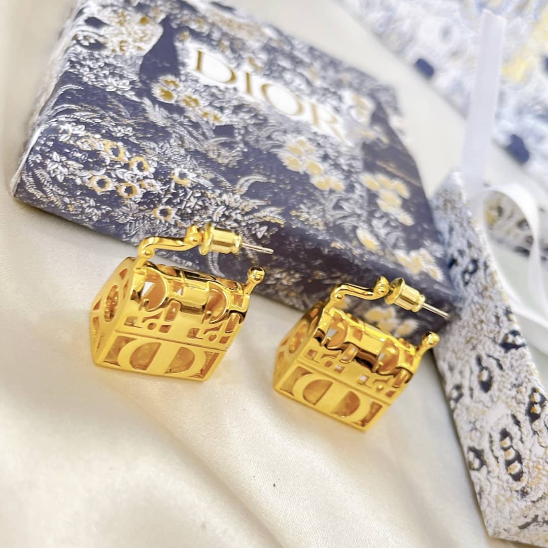 High Quality Chr1st1an D10r Earring