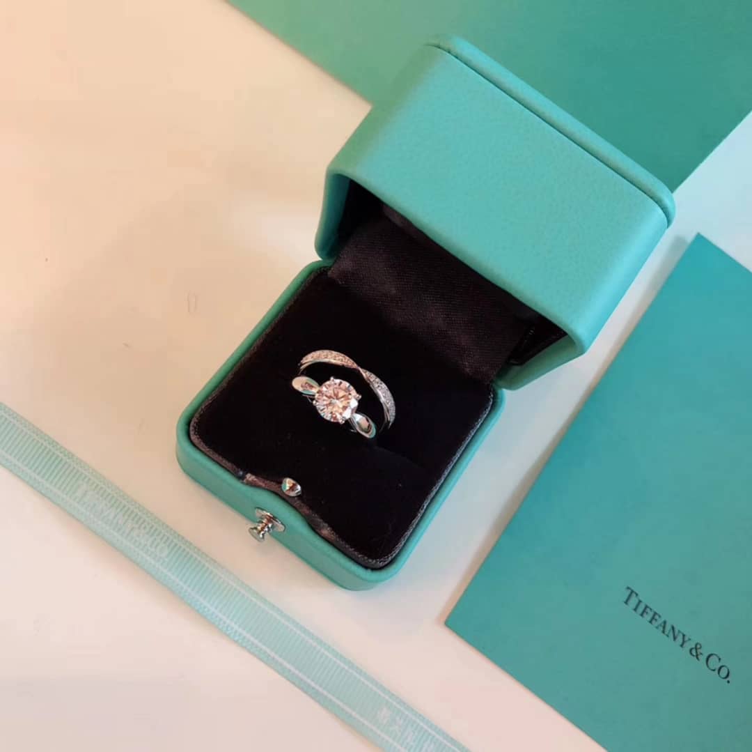 Replica T*f*ny Ring
