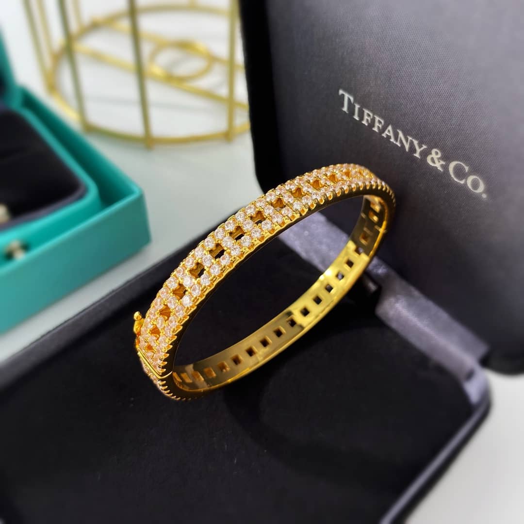 T*f*ny Bracelet First Copy
