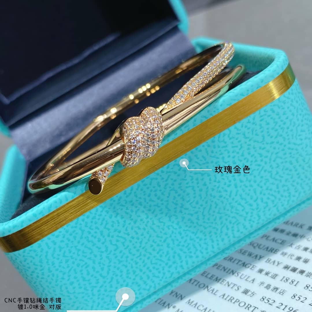 T*f*ny Bracelet Copy
