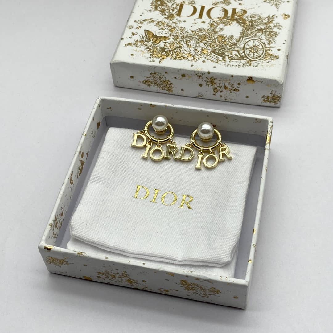 Wholesale Chr1st1an D10r AAA+ Earring