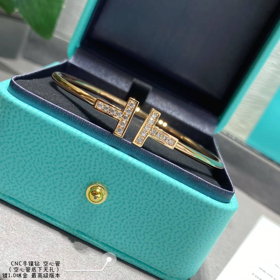 T*f*ny Bracelet Copy