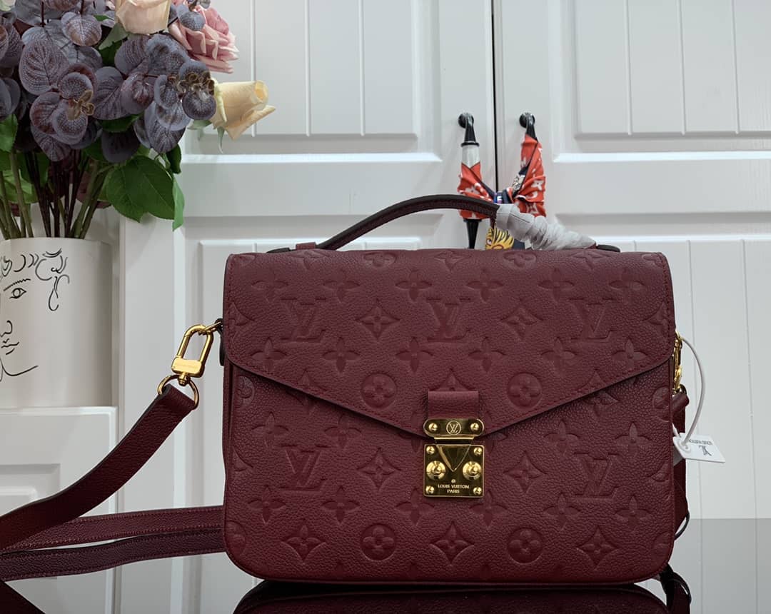 L0vis Vvtt0n Pochette Metis Marine Leather M44071 Replica Shoulder Bag