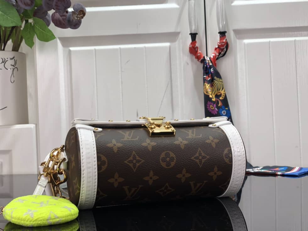 L0vis Vvtt0n Papillon Trunk Monogram White M81485 Replica Crossbody Bag