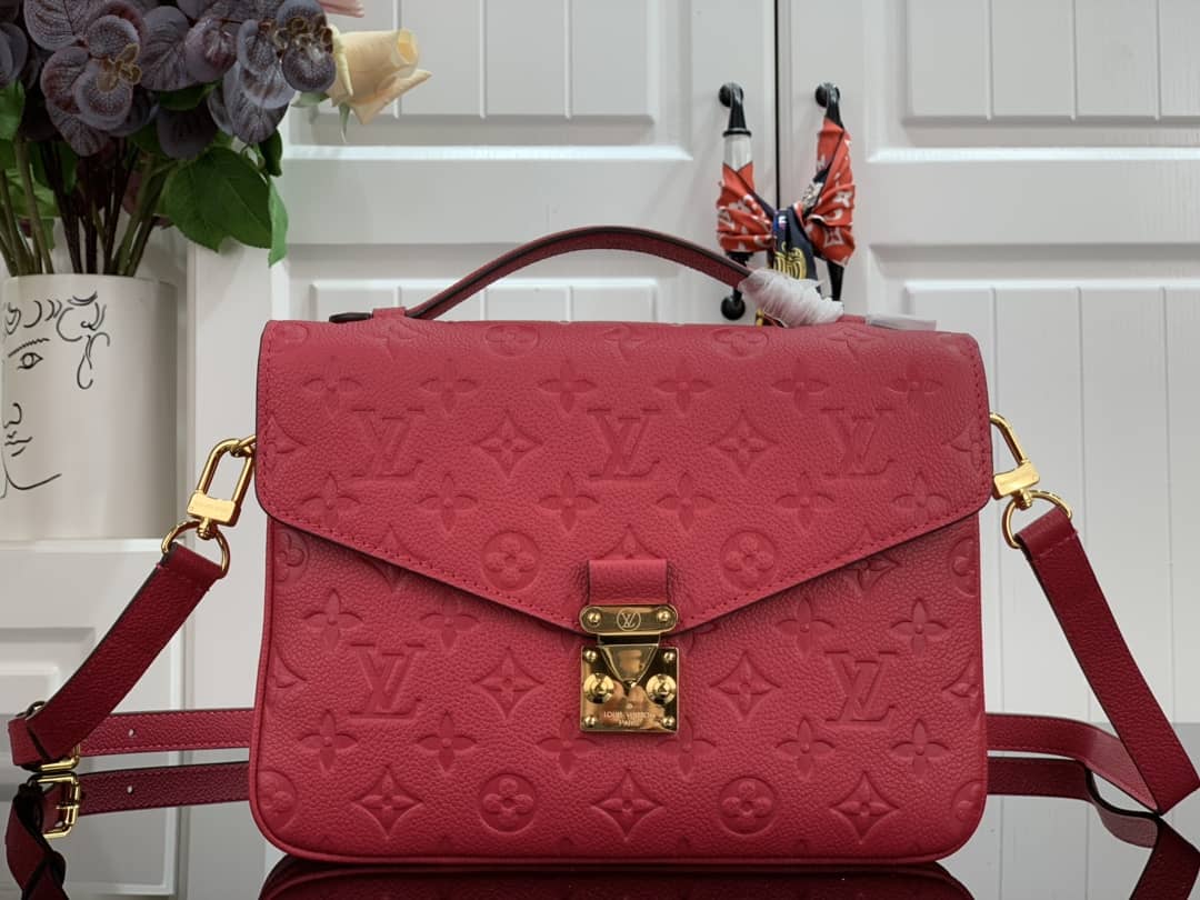 L0vis Vvtt0n Pochette Metis Marine Leather M44071 Replica Shoulder Bag