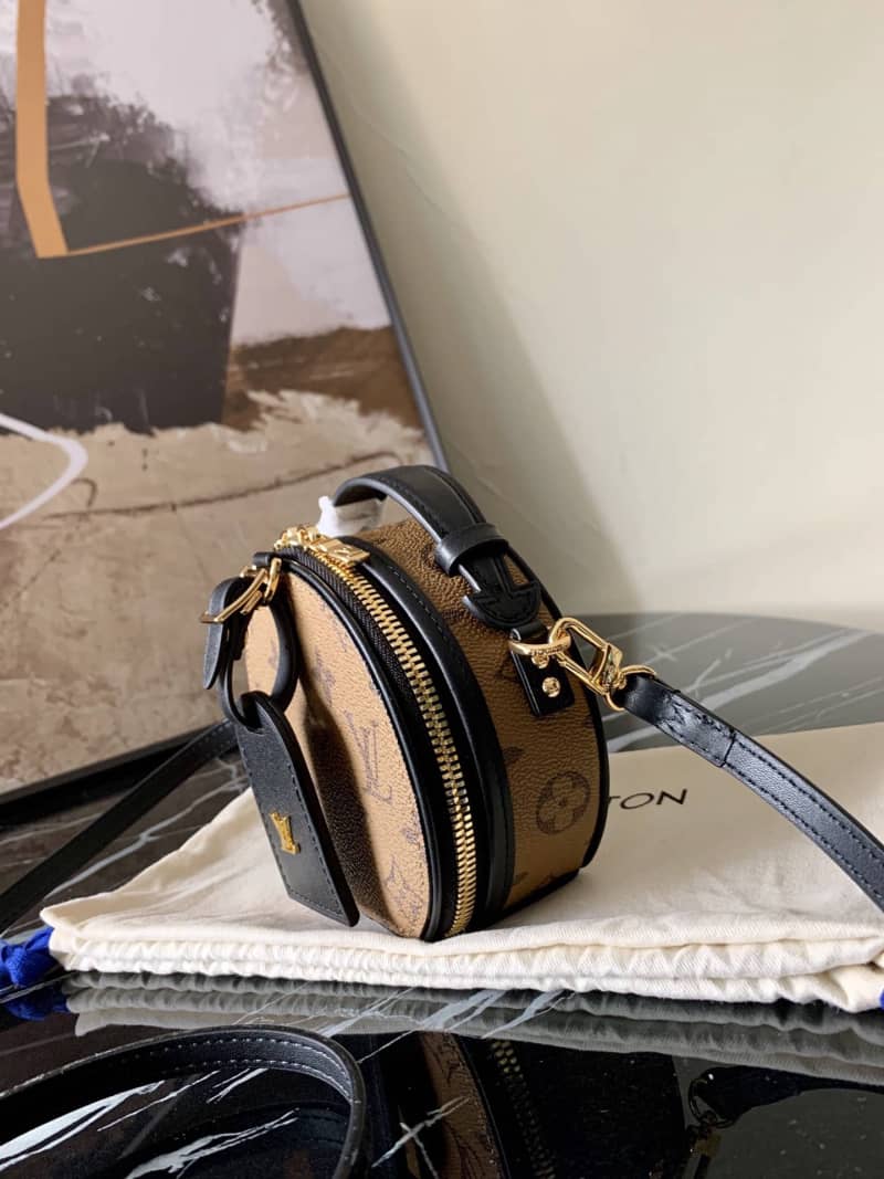 Best Replica L0vis Vvtt0n Monogram Reverse Mini Boite Chapeau Replica Shoulder Bag Yellow M68276(ColaReps)