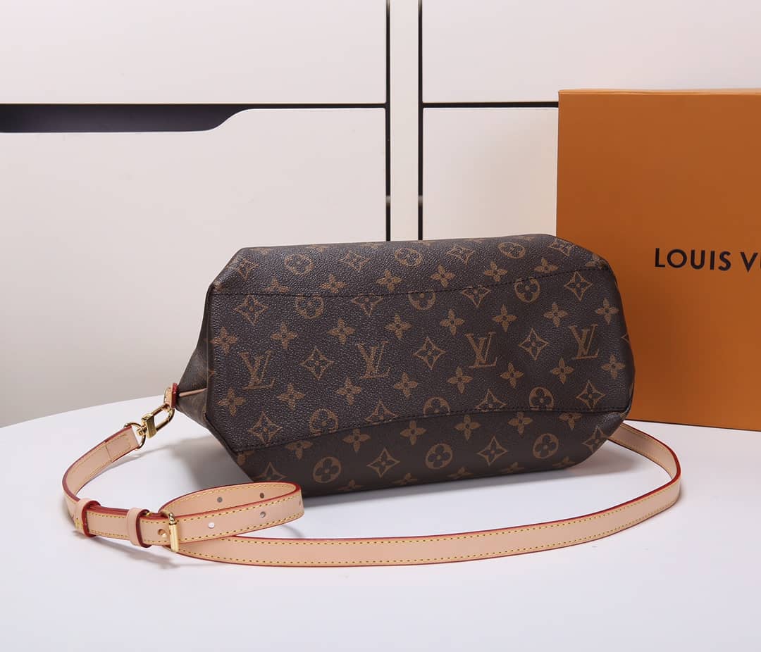 L0vis Vvtt0n Monogram Canvas Rivoli PM Replica Bag M44543