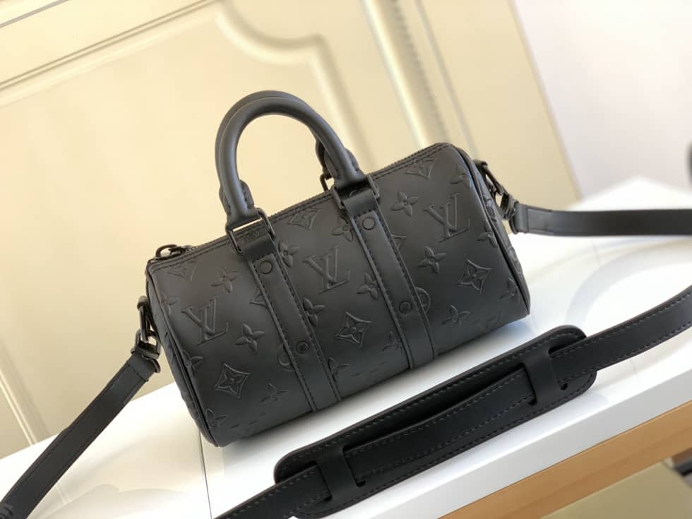 L0vis Vvtt0n Keepall XS M57961 Replica Shoulder Bag