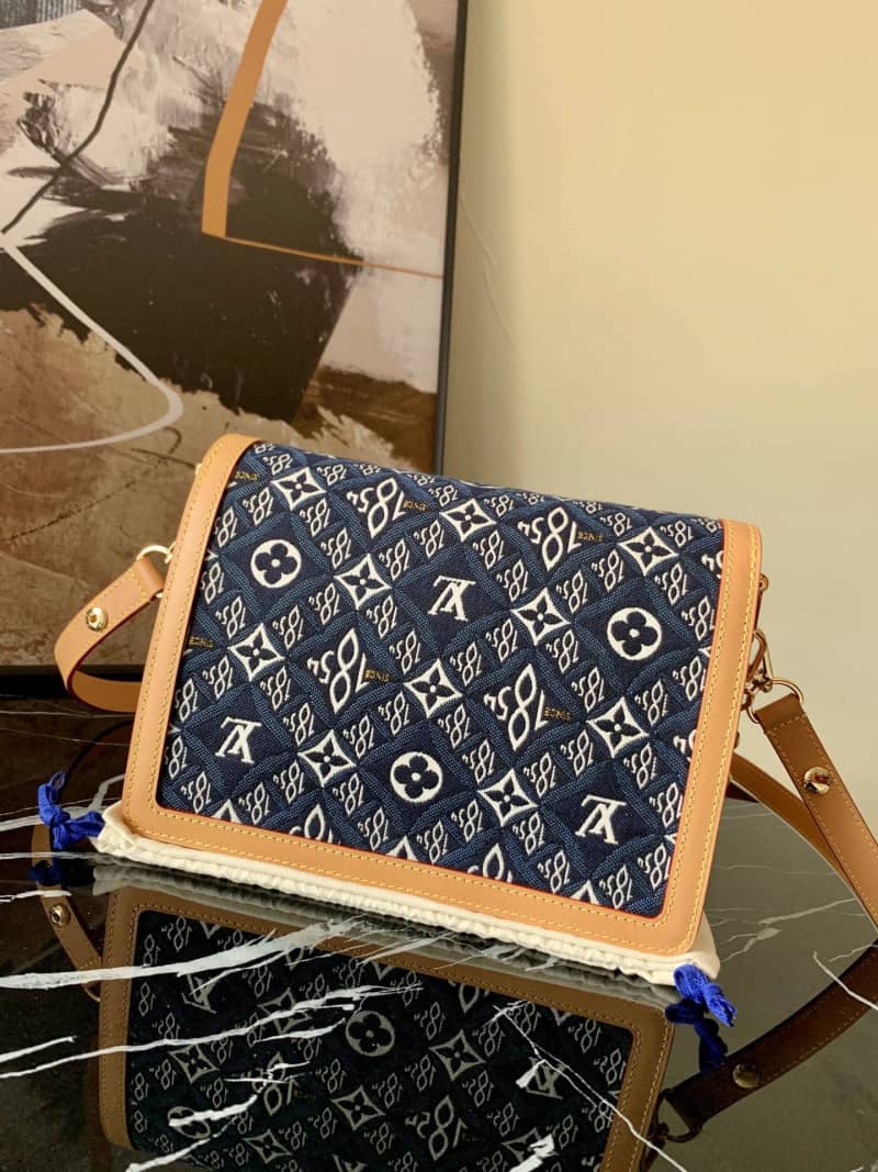 L0vis Vvtt0n Since 1854 Jacquard Pattern Dauphine MM Replica Shoulder Bag Blue M57211