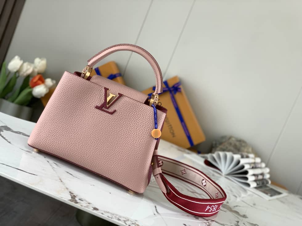 L0vis Vvtt0n Capucines BB Pink M58608 Replica Crossbody Bag