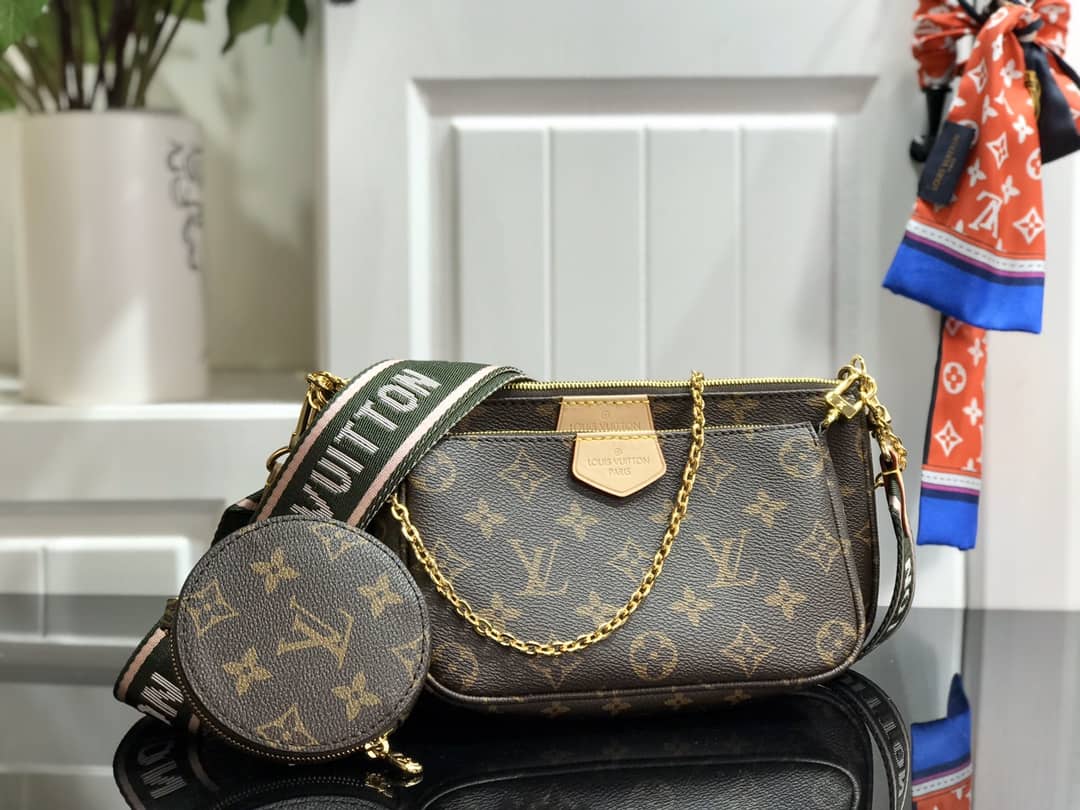 L0vis Vvtt0n Monogram Canvas Multi Pochette Replica Green M44823