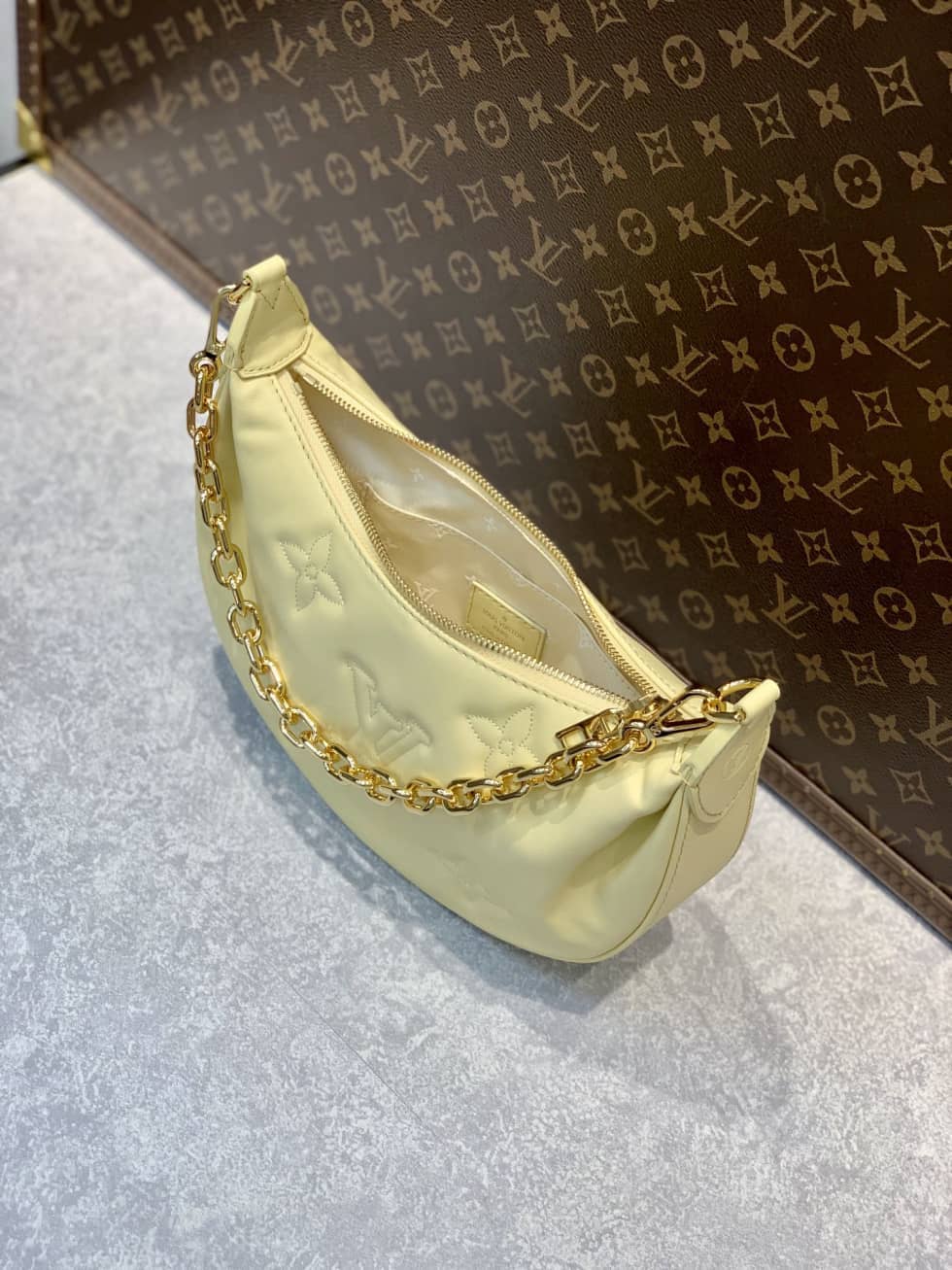 L0vis Vvtt0n Over The Moon Calfskin Leather Yellow M59823 Replica Hobo