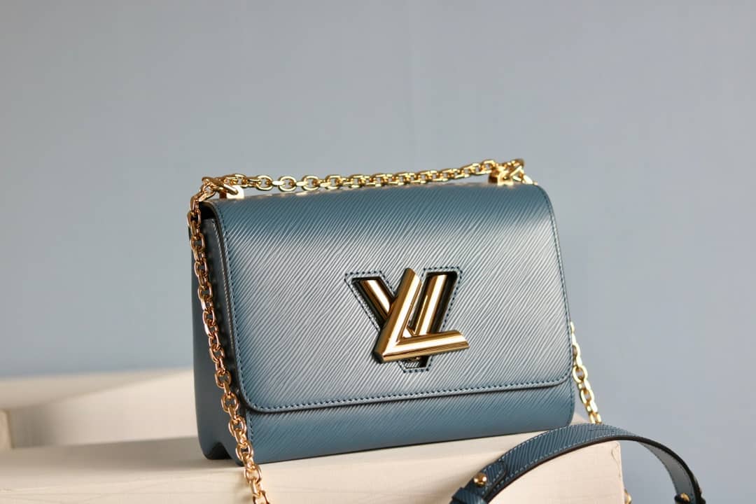 L0vis Vvtt0n Twist Bag Blue Replica M50281