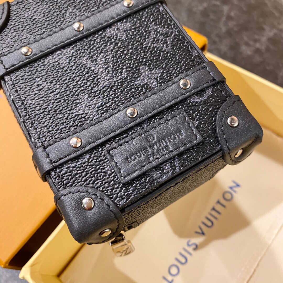 L0vis Vvtt0n Porto Cre Trank Case Monogram Eclipse Replica Backpack Black M80221