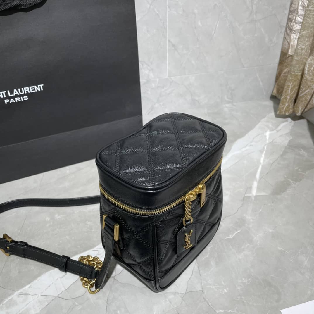Y51 80s Carré-Quilted Vanity Replica Bag