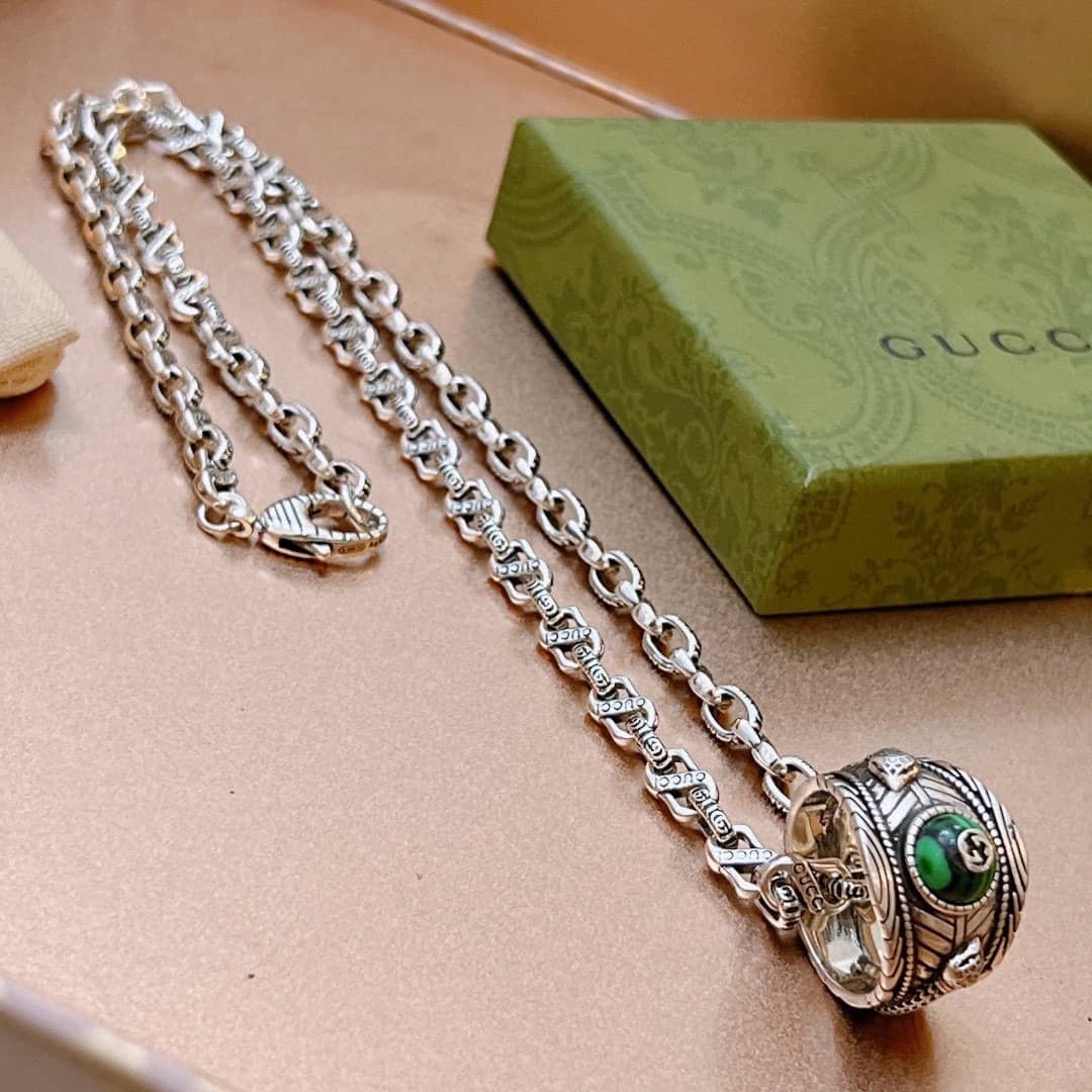 7 Star Gvc*1 Necklace