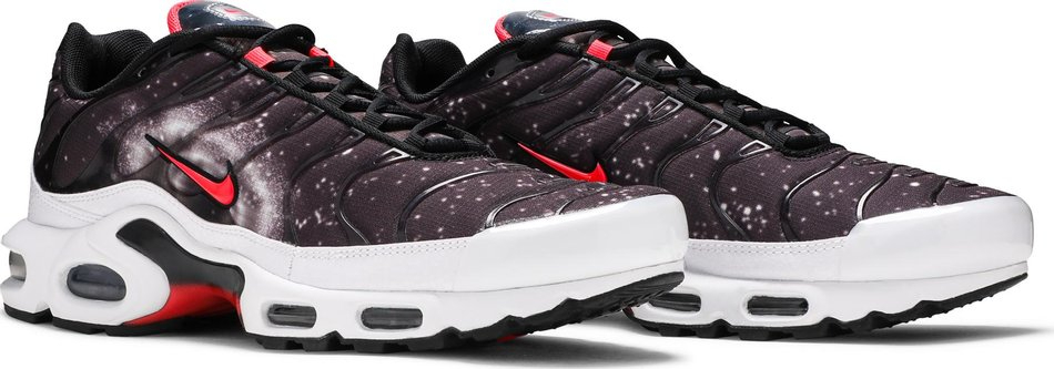 Air Max Plus  S*pernova 2020  CW6019-001