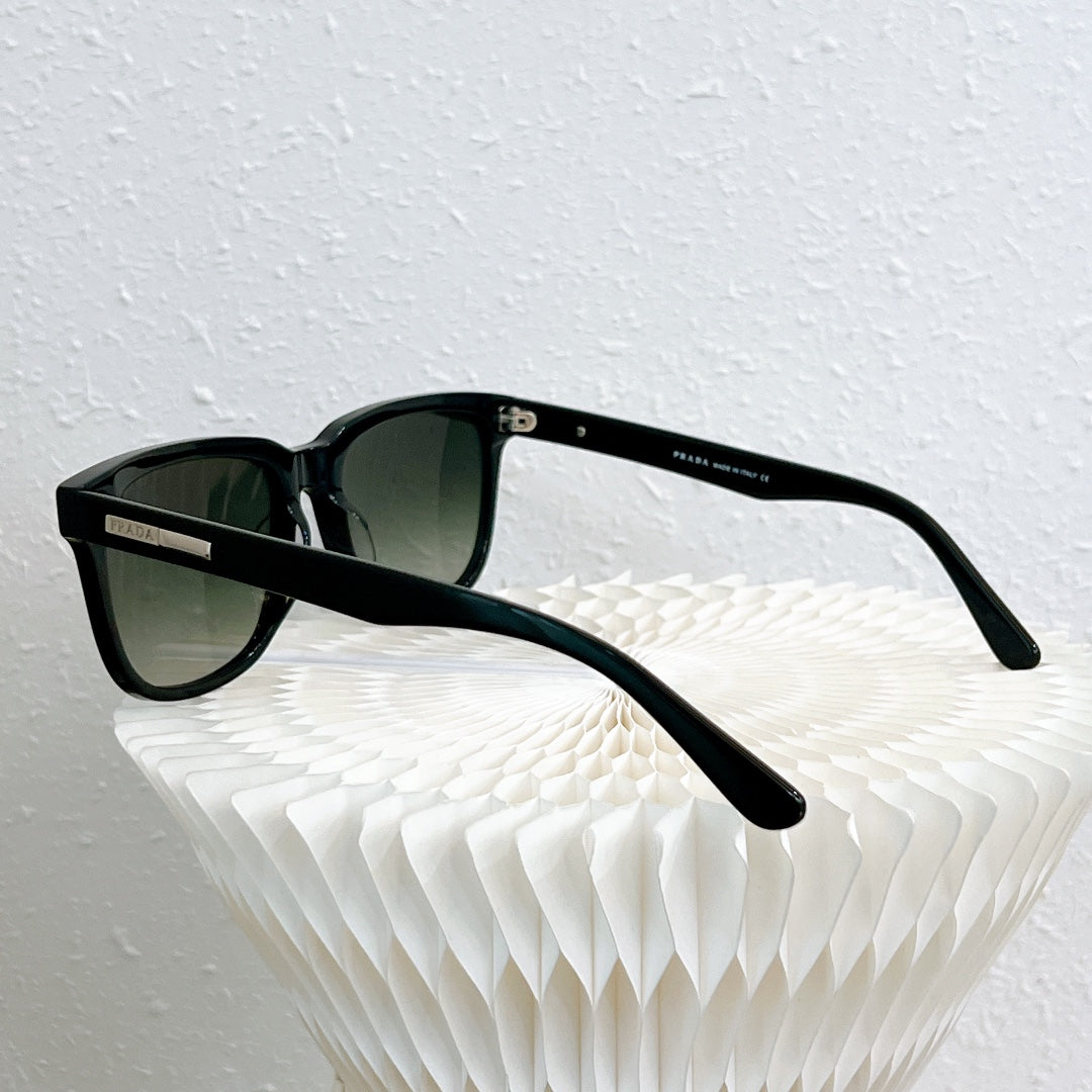 Pra*a Sunglasses