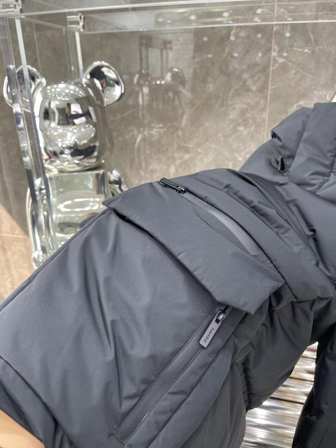 Pra*a Jacket