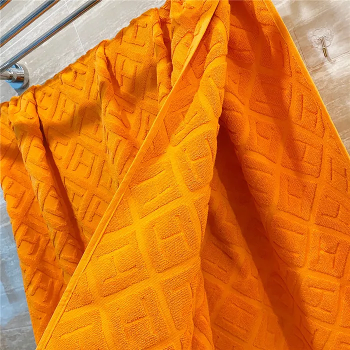 H**me5 Bath towel