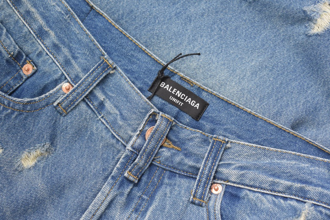 Ba1en*iaga Jeans