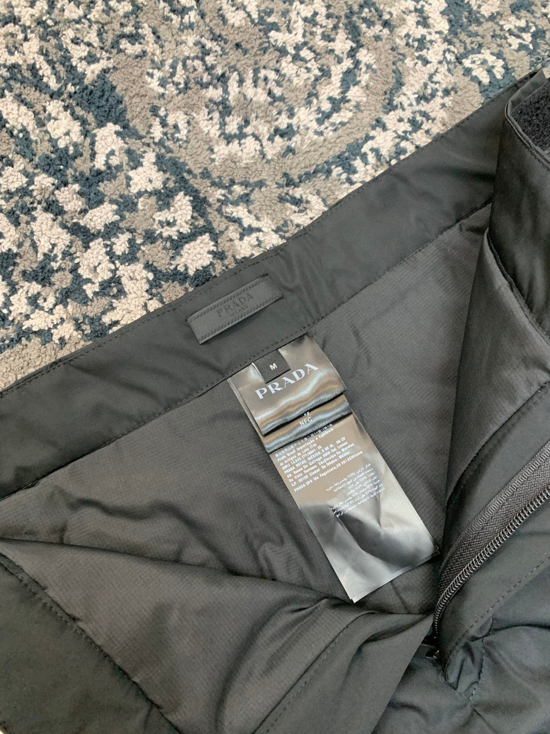 Pra*a Pants