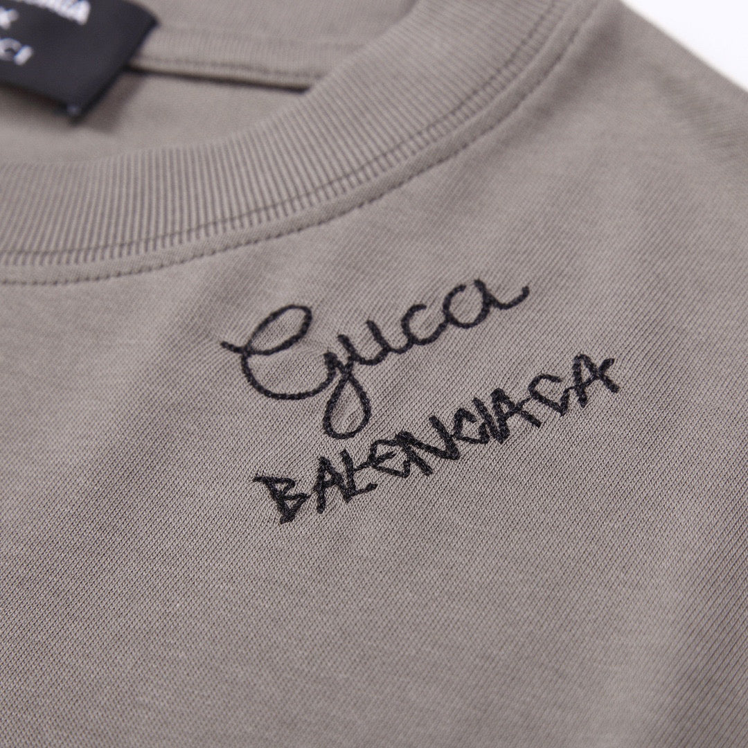 Gvc*1 x Ba1en*iaga T-shirt