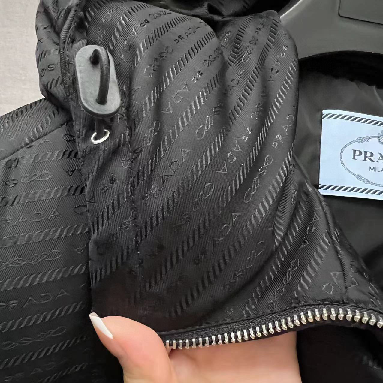 Pra*a Jacket