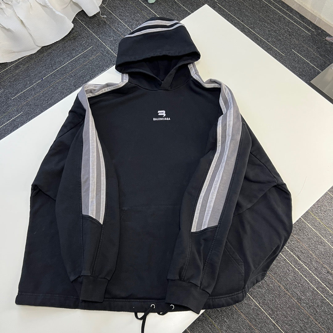Ba1en*iaga Hoodie