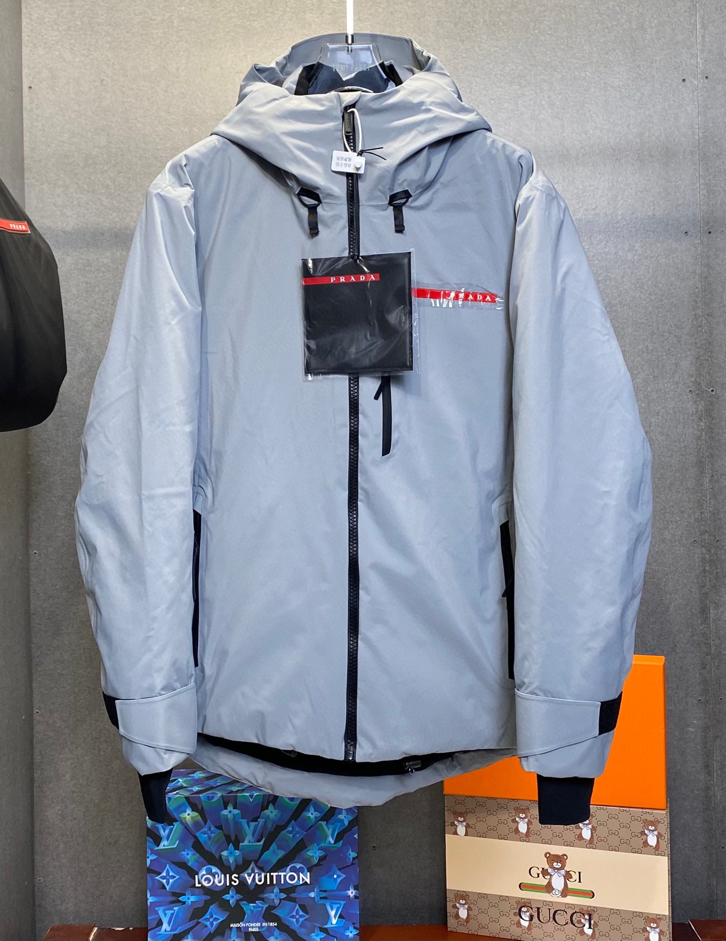 Pra*a Jacket