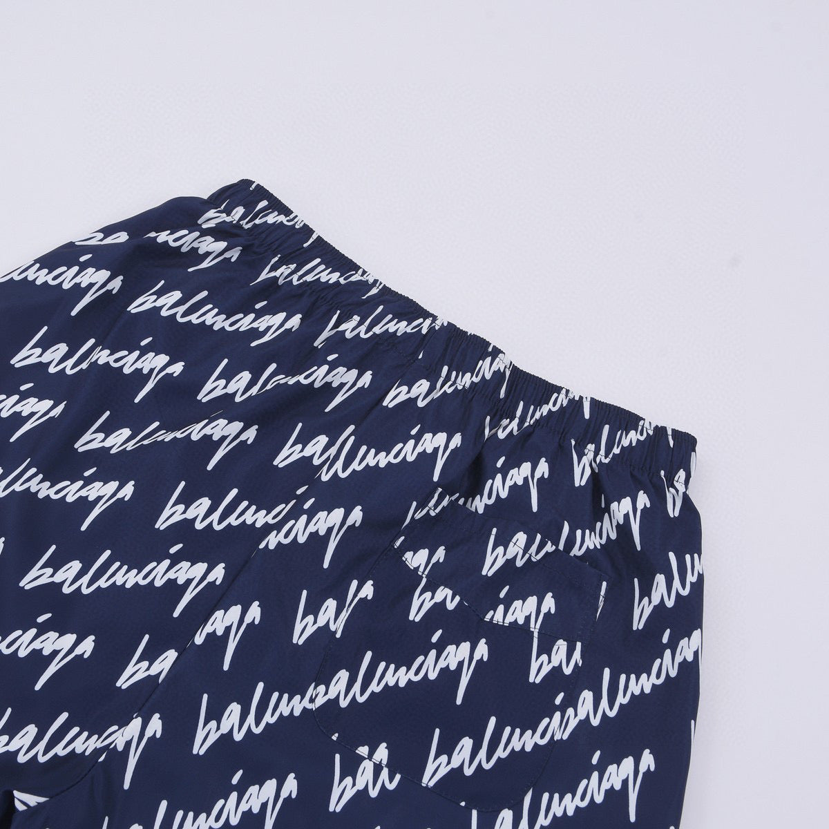 Ba1en*iaga Shorts
