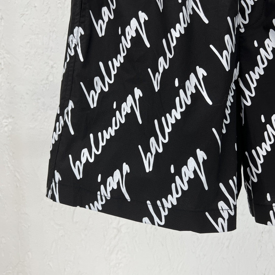 Ba1en*iaga Shorts