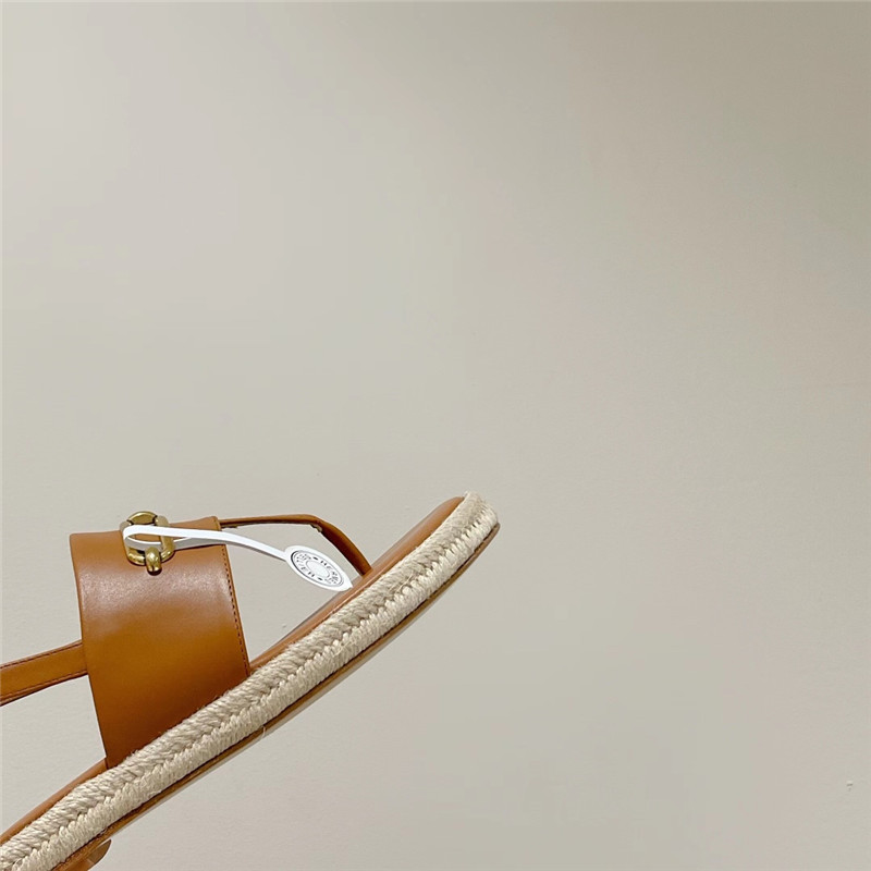 H**me5 knitted flat sandals