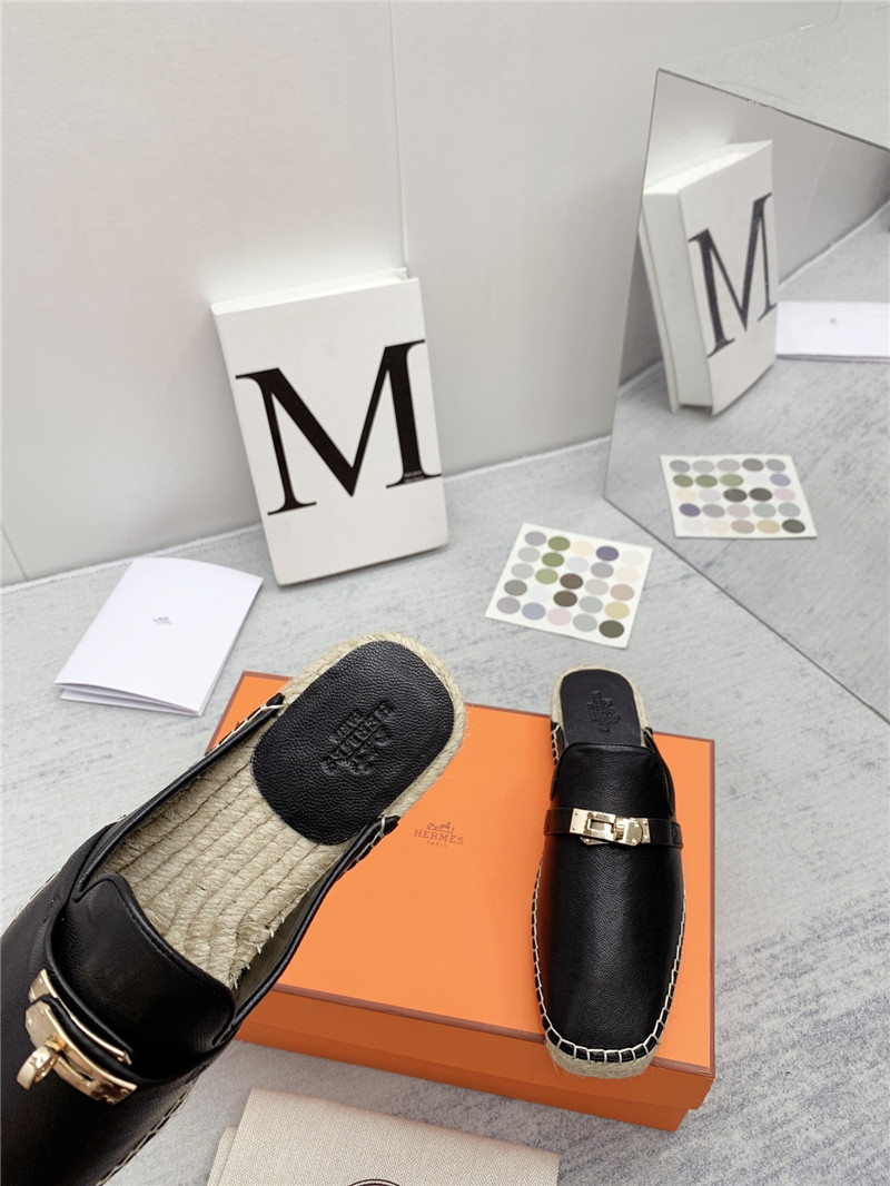 H**me5 loafer slippers