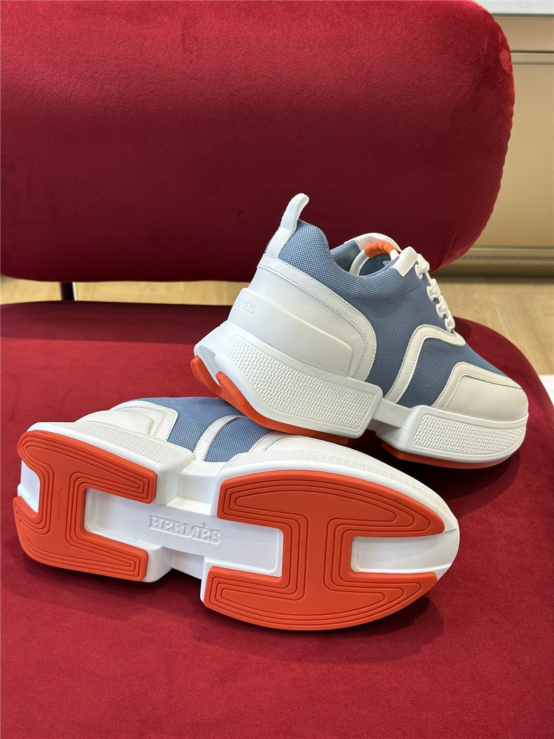 H**me5 new sneakers
