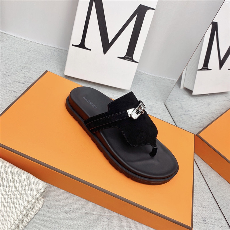 H**me5 couple shoes