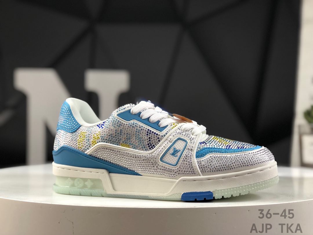 L0vis Vvtt0n Trainer Crystal Embellished Sneakers Replica
