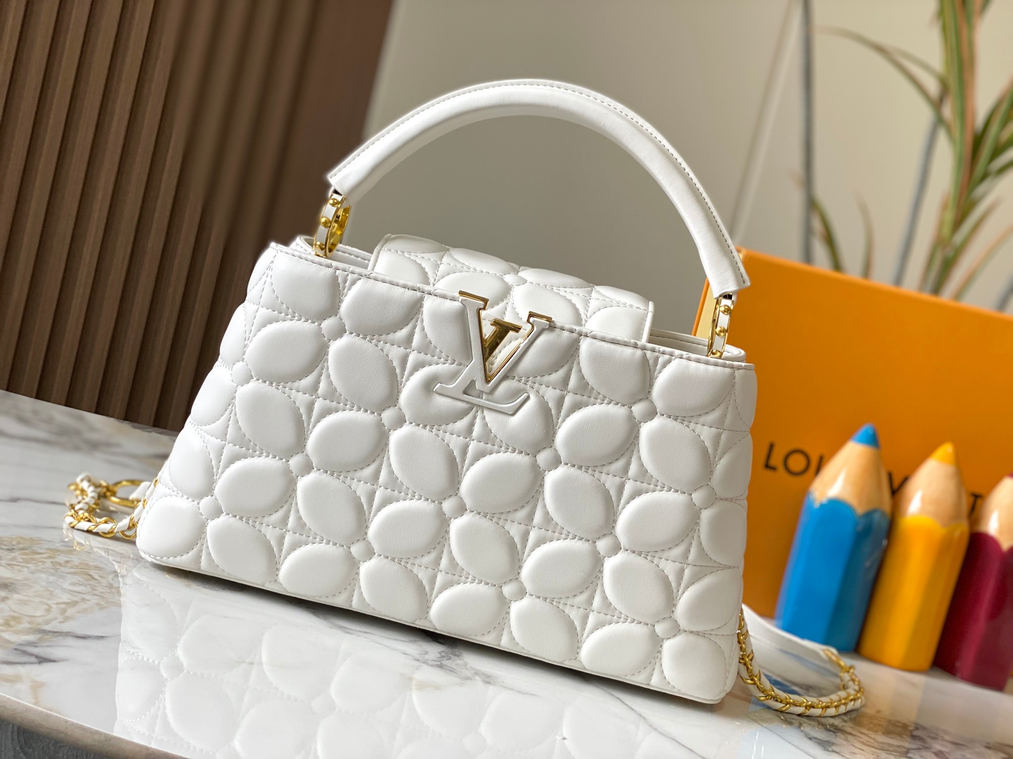 L0vis Vvtt0n Monogram Red Handbag Replica