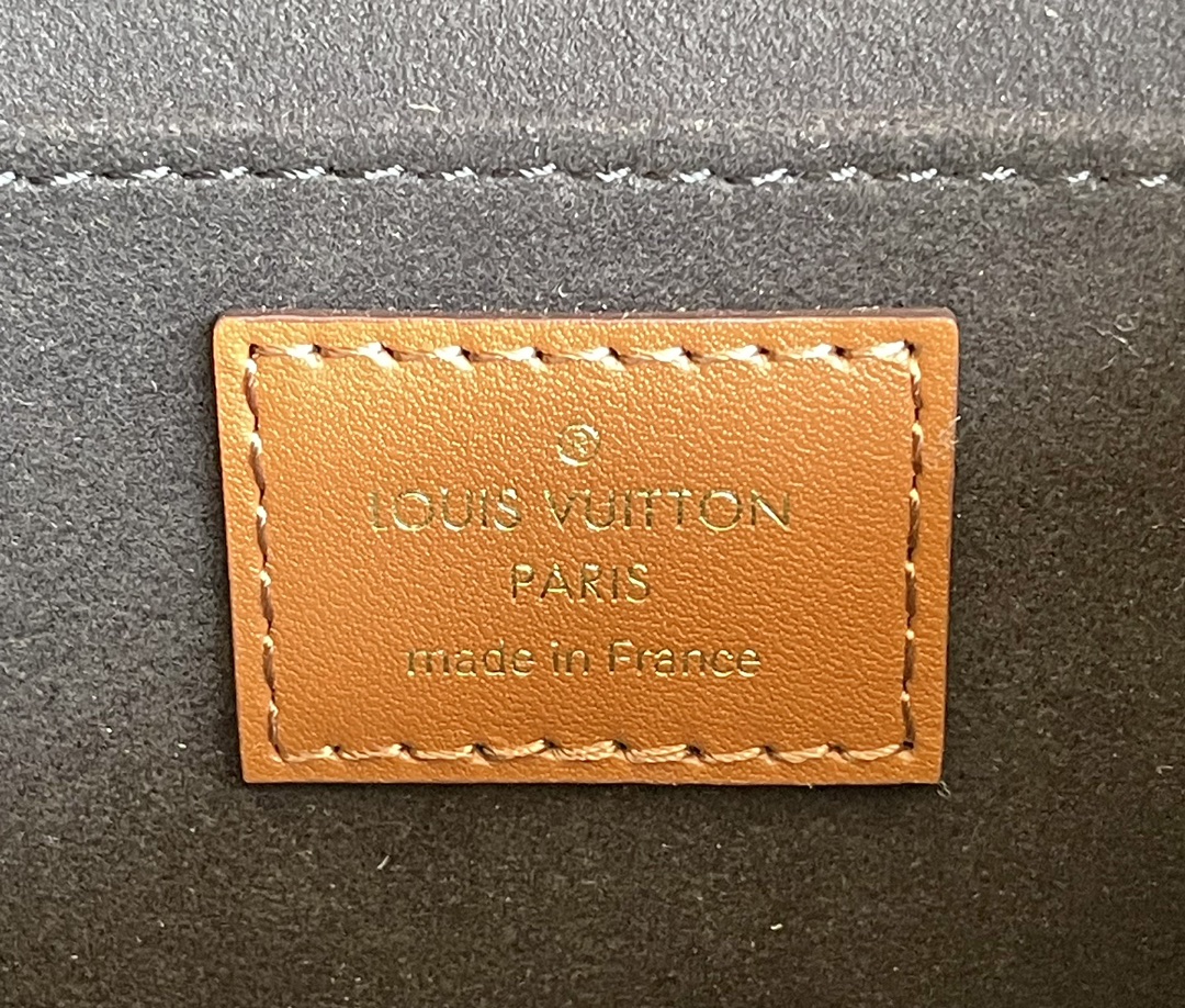 L0vis Vvtt0n Dauphine