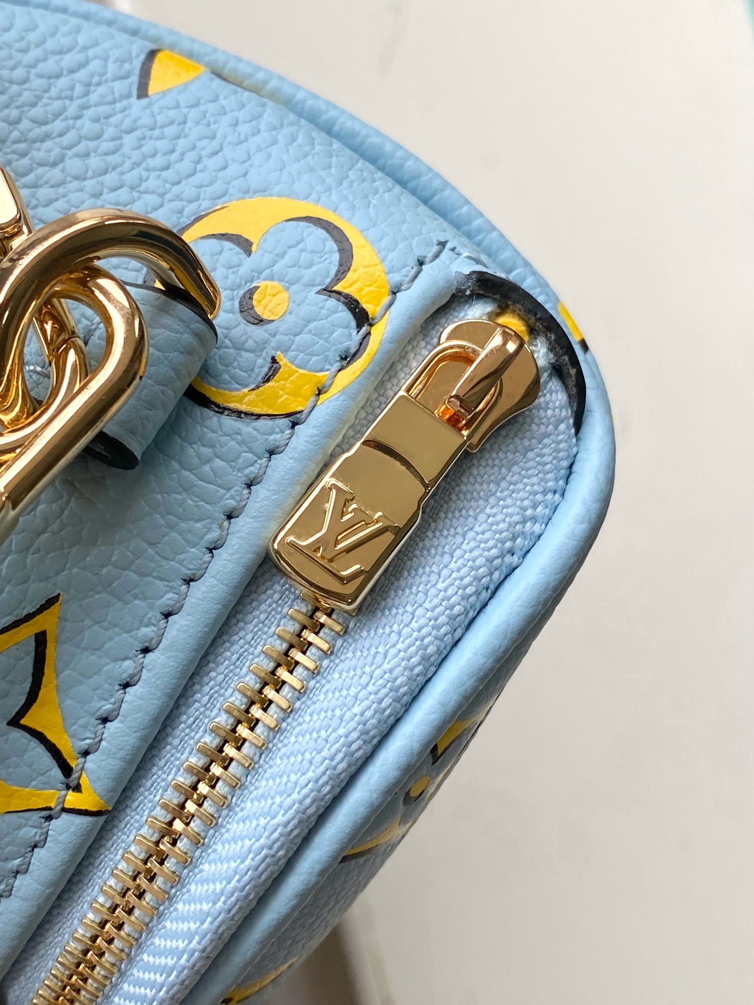 L0vis Vvtt0n Monogram Empreinte